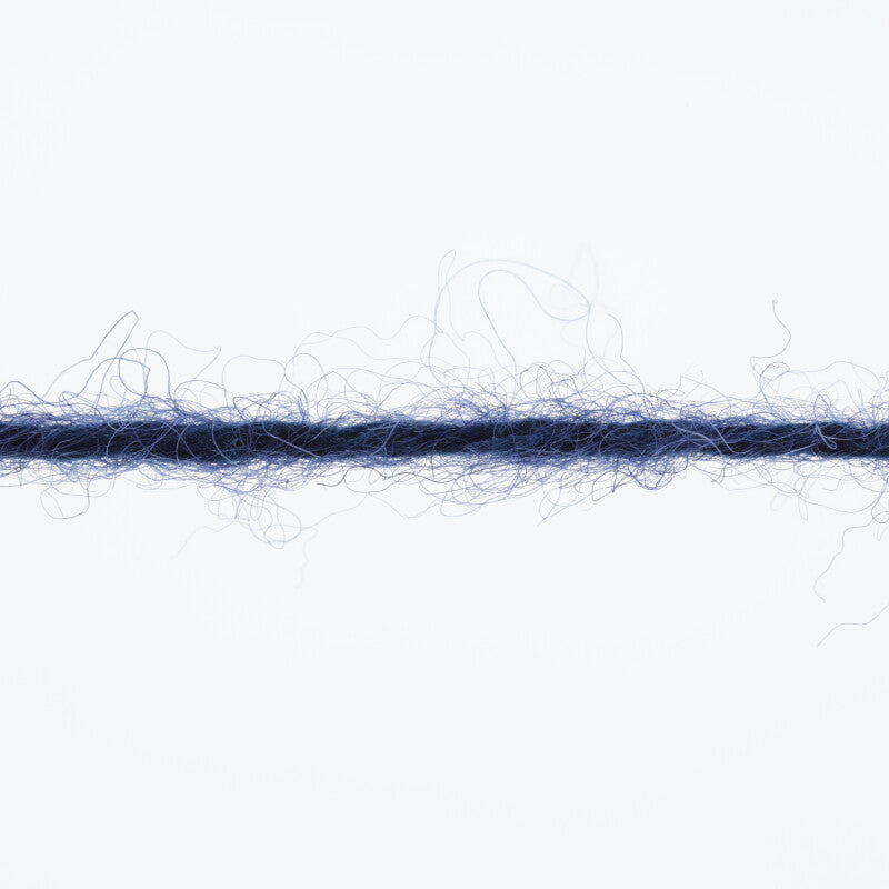 Lang Yarns Regina – 50g / 175m – Blue Marine (0035) – yarn texture