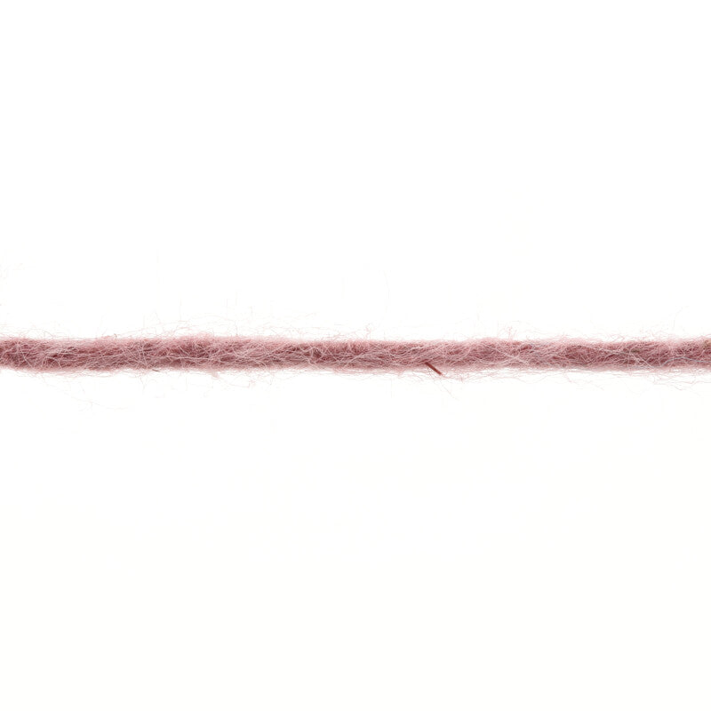 Lang Yarns Whisper – 50g / 125m – Light Rose (0009) – yarn texture