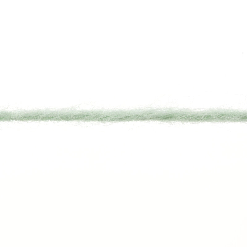 Lang Yarns Whisper – 50g / 125m – Mint (0058) – yarn texture