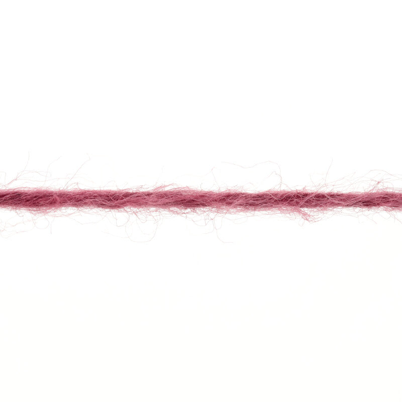 Lang Yarns Whisper – 50g / 125m – Berry (0066) – yarn texture