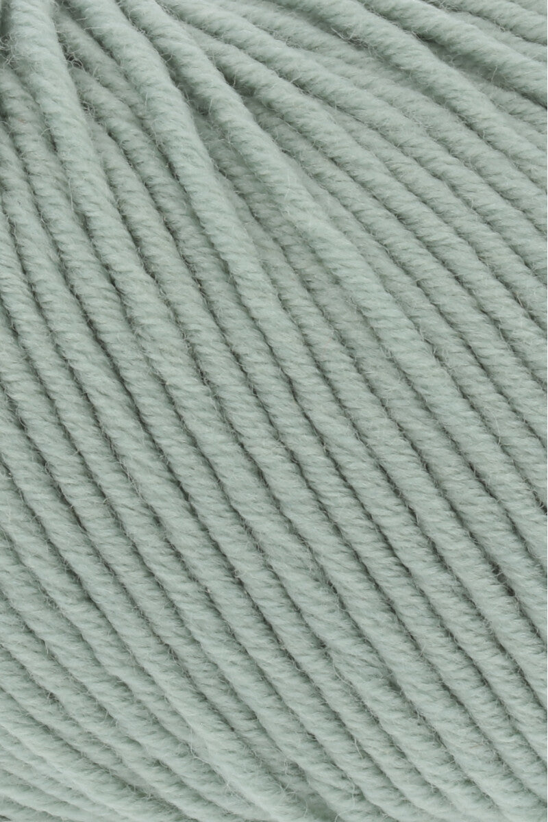 Lang Yarns Merino+ – 50g / 90m – Light Sage (0092) – detail