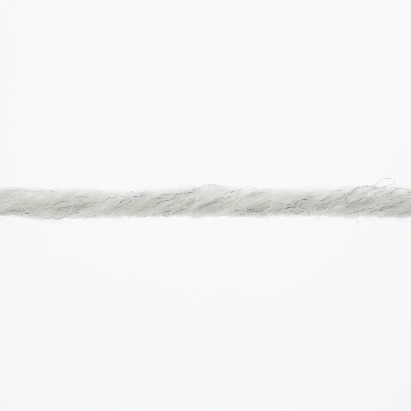 Lang Yarns Merino+ – 50g / 90m – Light Grey Mélange (0223) – yarn texture