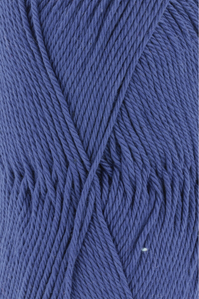 Lang Yarns Quattro – 50g / 120m – Royal Blue (0006) – detail