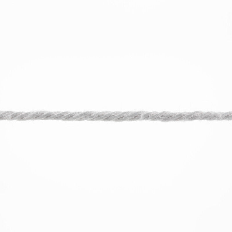 Lang Yarns Quattro – 50g / 120m – Grey (0024) – yarn texture