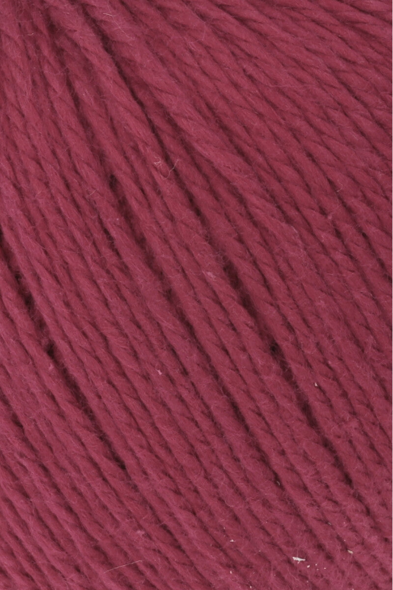 Lang Yarns Tissa – 50g / 80m – Dark Red (0063) – detail
