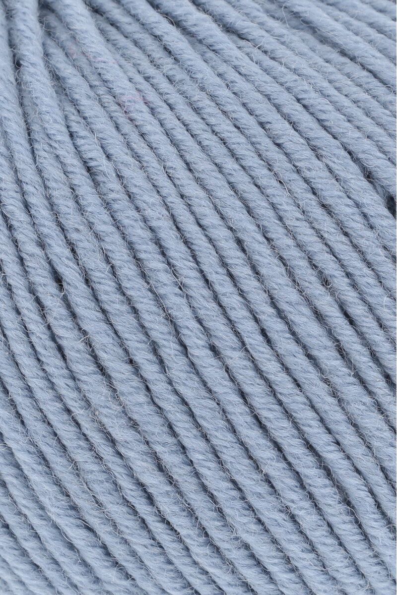Lang Yarns Merino 120 Yarn, 120m / 50g – Light Jeans (0134), yarn texture