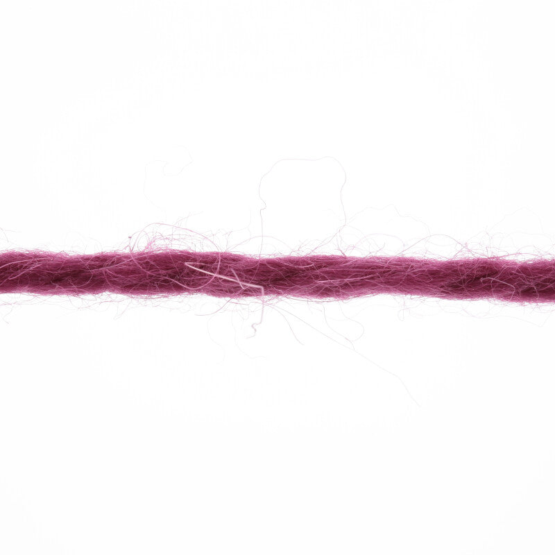 Lang Yarns Carpe Diem – 50g / 90m – Ruby (0064) – yarn texture