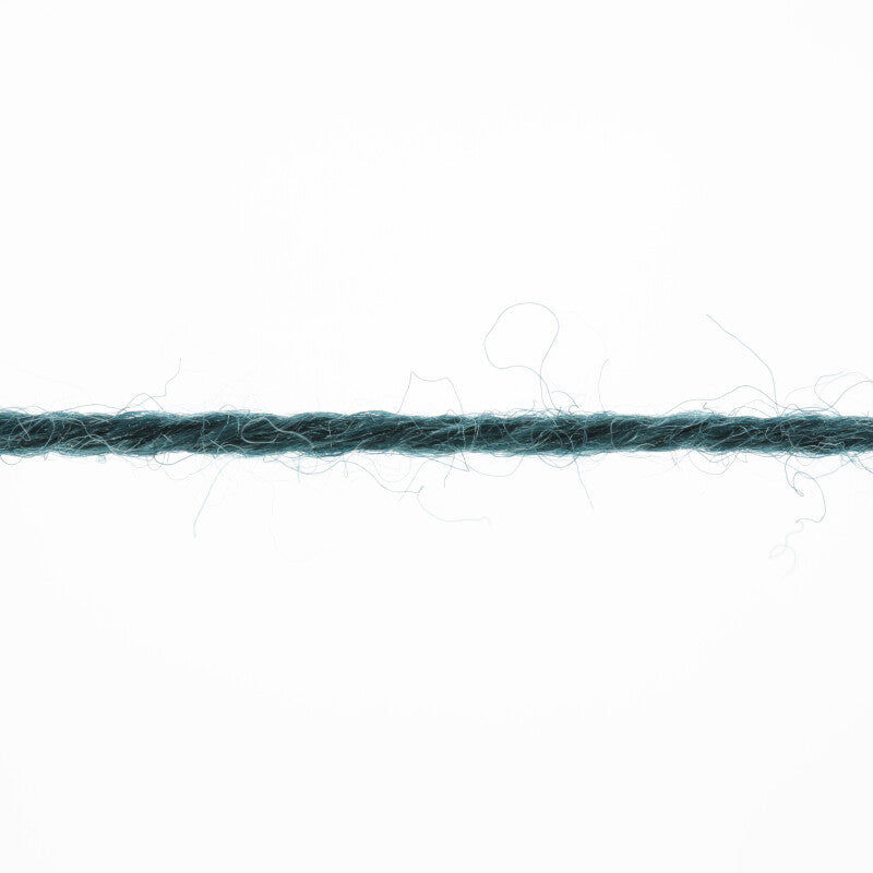 Lang Yarns Atlantis – 50g / 135m – Petrol (0088) – yarn texture