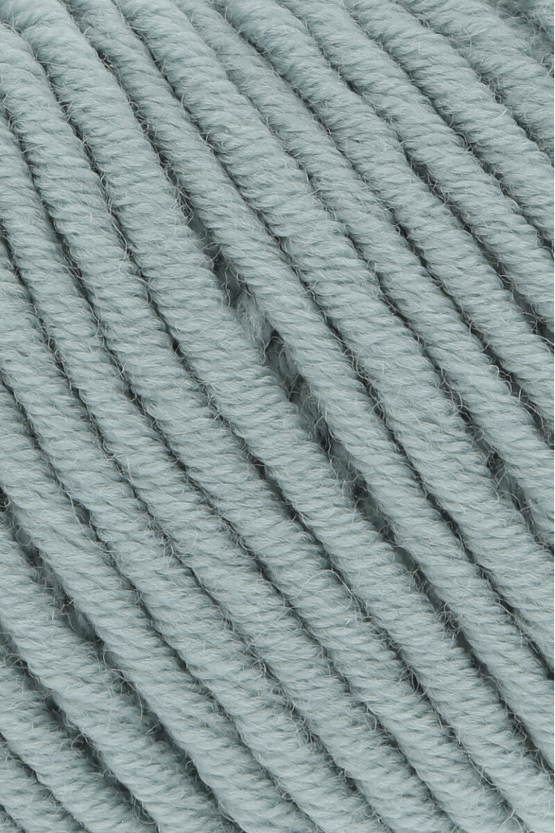 Lang Yarns Merino 70 – 50g / 70m – Dark Mint (0072) – detail