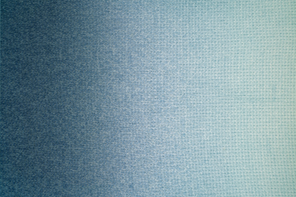 Círculo Marfim – Hilo Degradado Suave con Tacto Cachemir (200g)