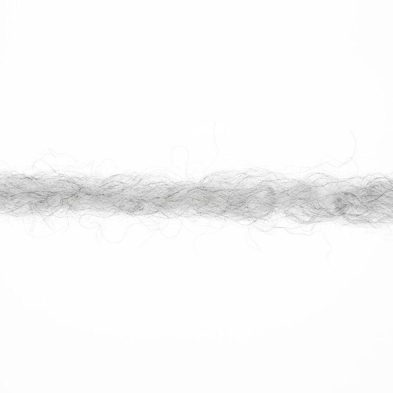 Lang Yarns Cashmere Light – 25g / 85m – Light Grey Mélange (0003) – yarn texture