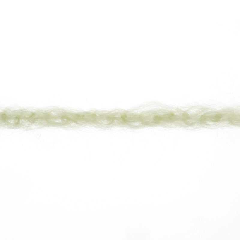 Lang Yarns Cashmere Light – 25g / 85m – Lime (0044) – yarn texture