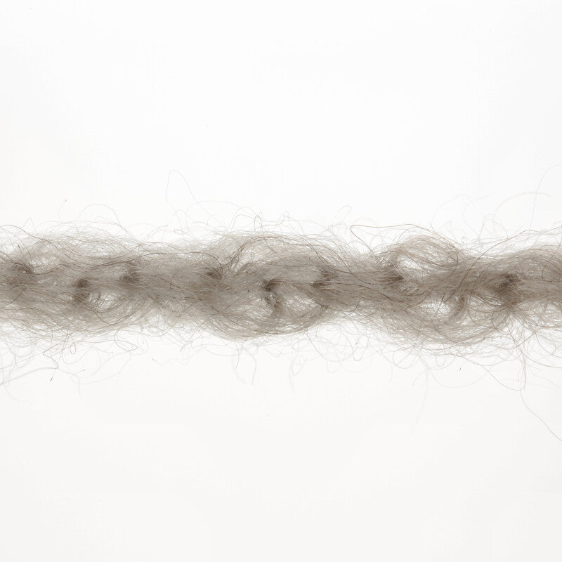 Lang Yarns Cashmere Light – 25g / 85m – Stone (0196) – yarn texture