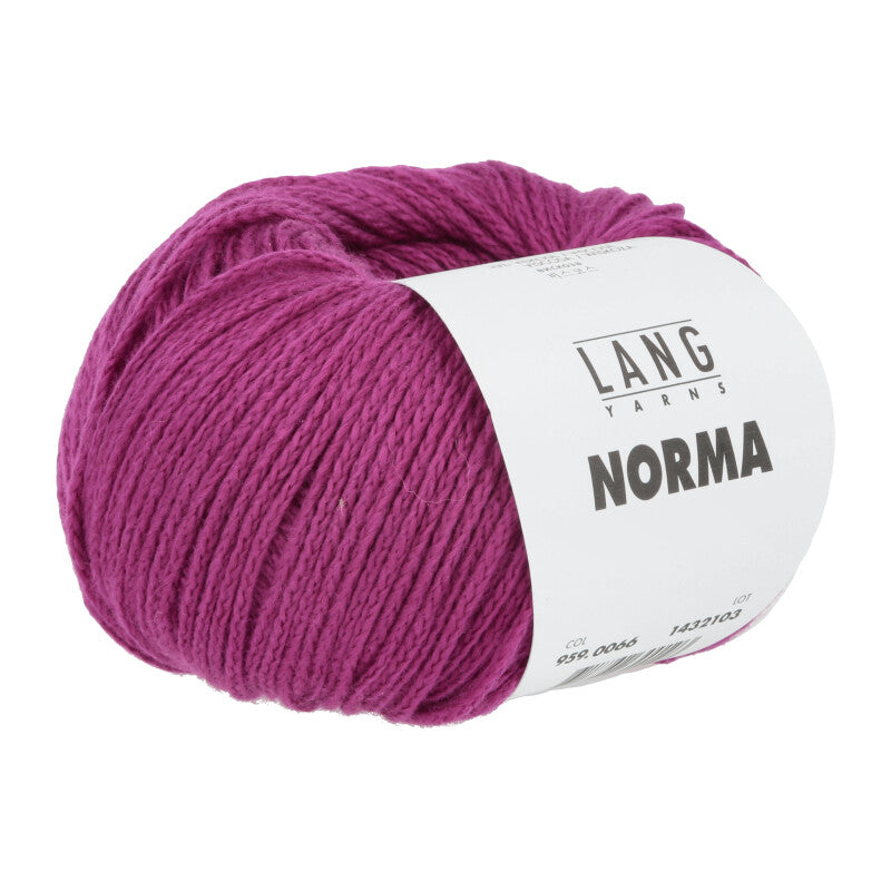 Lang Yarns Norma – 50g / 135m – Fuchsia (0066)