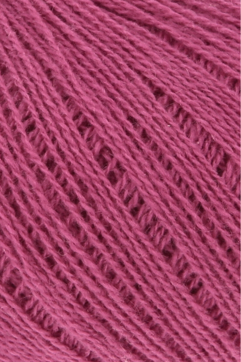 Lang Yarns Cashmere Extra Lace – 25g / 320m – Berry (0066) – C view