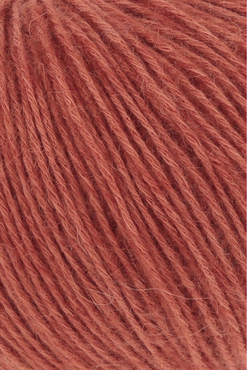 Lang Yarns Regina – 50g / 175m – Terracotta (0076) – detail
