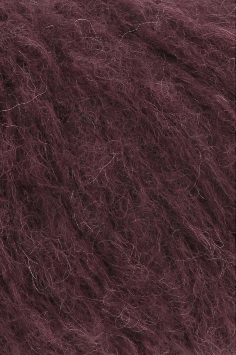 Lang Yarns Baby Lama – 50g / 120m – Burgundy (0062) – detail