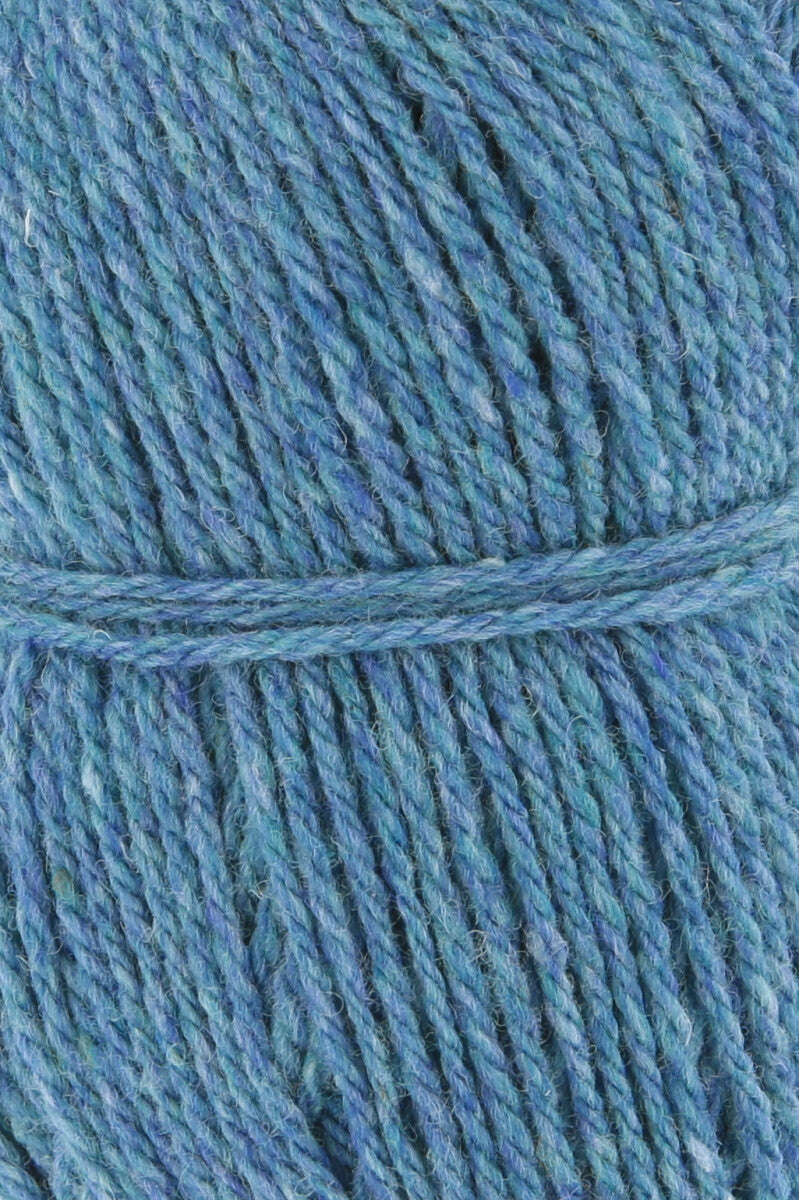 Lang Yarns Donegal Woolen Spun Yarn, 105m / 50g – Turquoise (0078), yarn texture