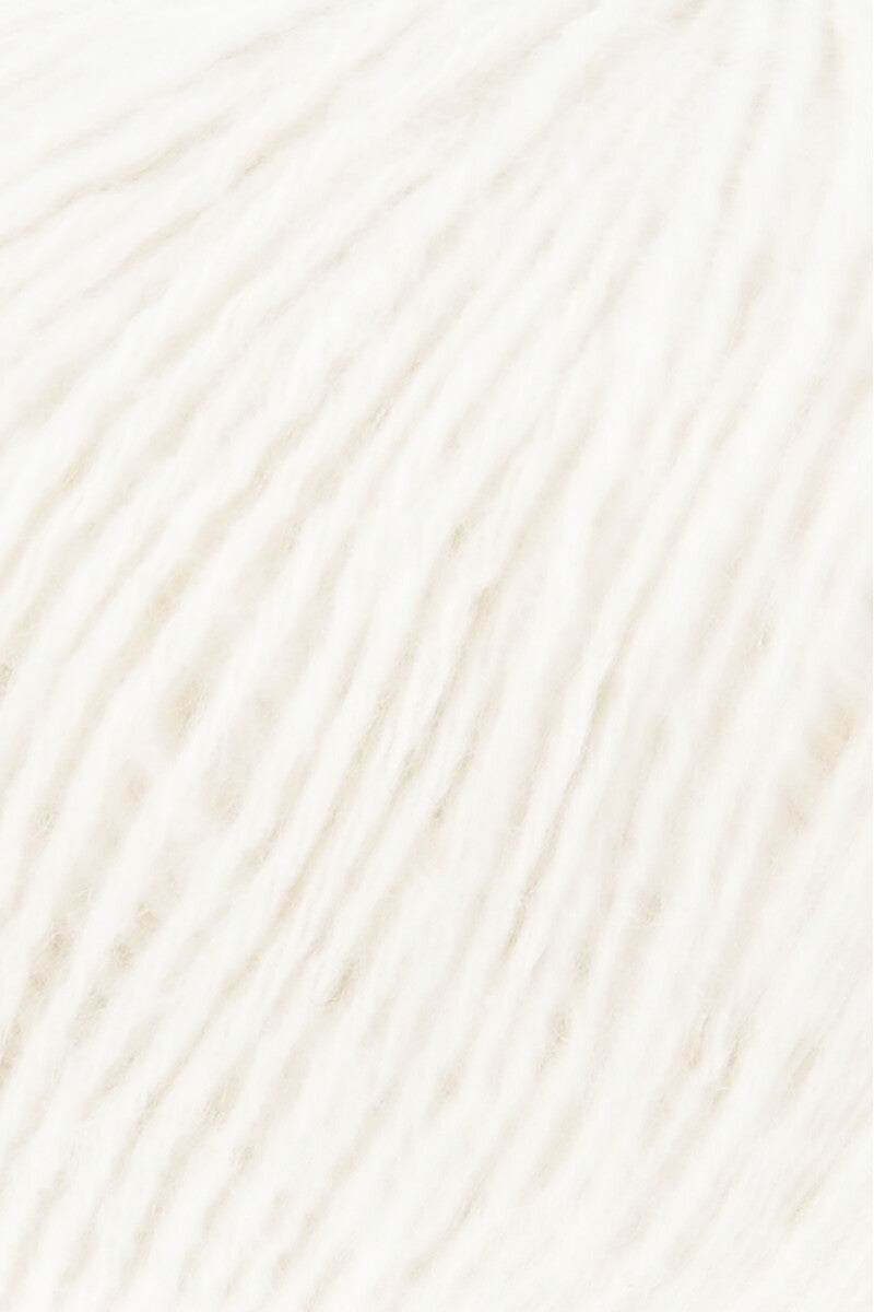 Lang Yarns Whisper – 50g / 125m – White (0001) – detail
