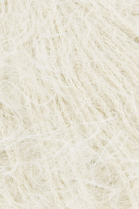 Lang Yarns Fluffy – 50g / 205m – White (0001) – detail