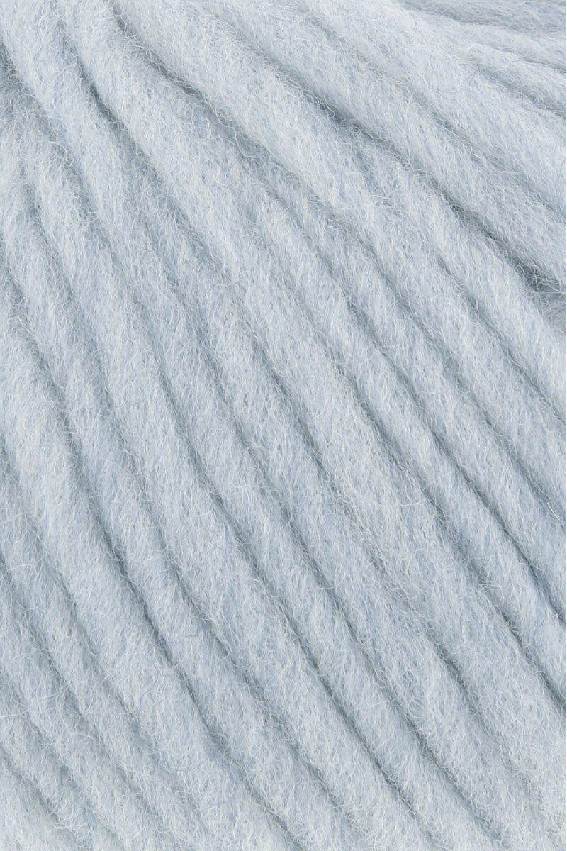 Lang Yarns Naturalis – 50g / 90m – Baby Blue (0020) – detail