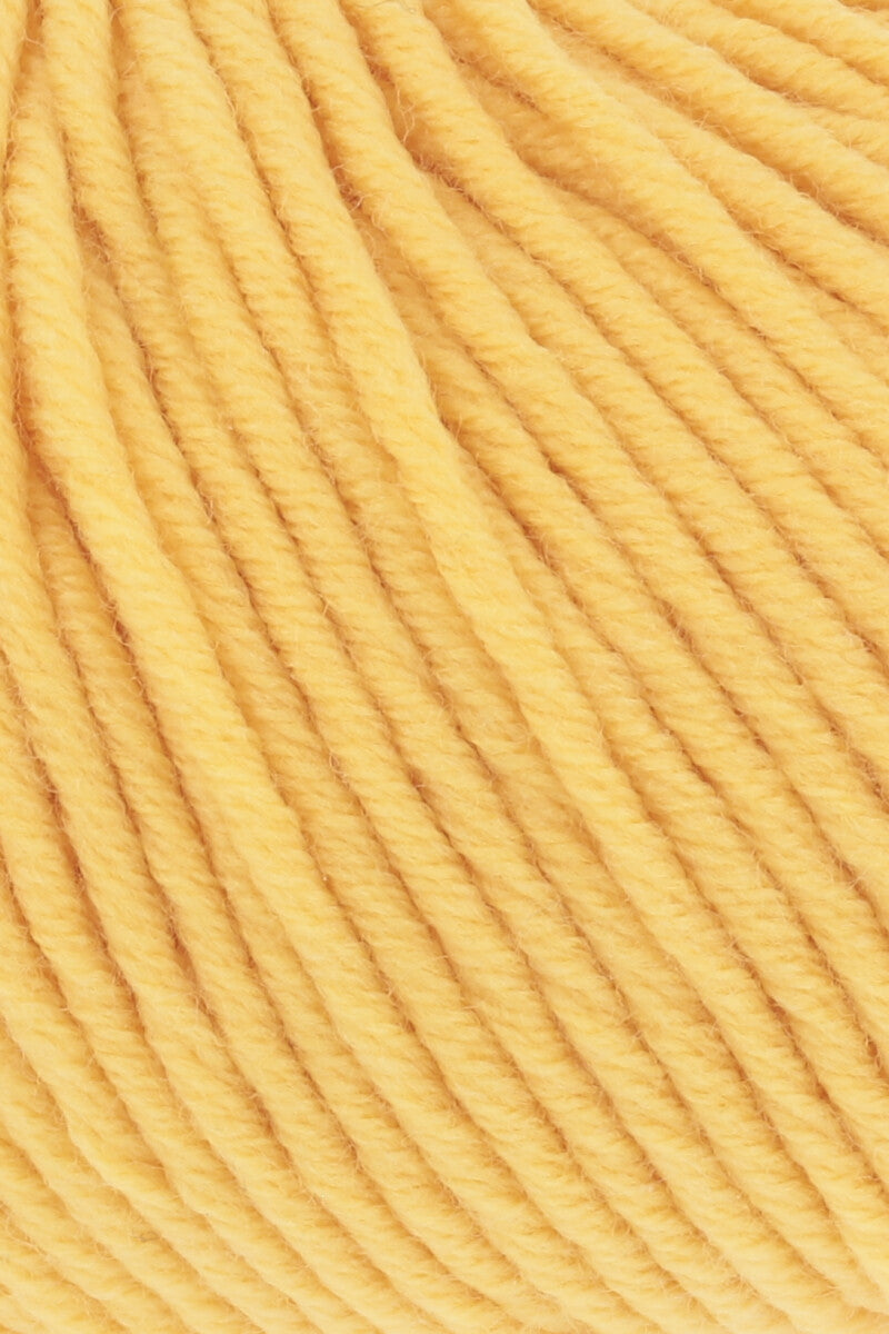 Lang Yarns Merino+ – 50g / 90m – Gold Yellow (0049) – detail