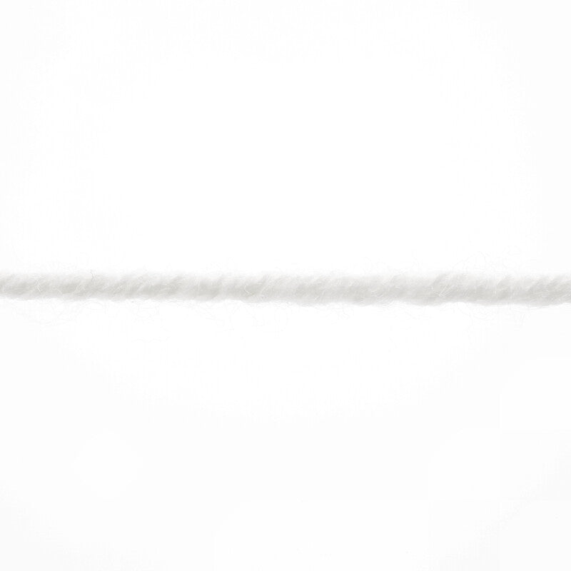 Lang Yarns Merino 150 Yarn, 150m / 50g – Offwhite (0094), yarn strand