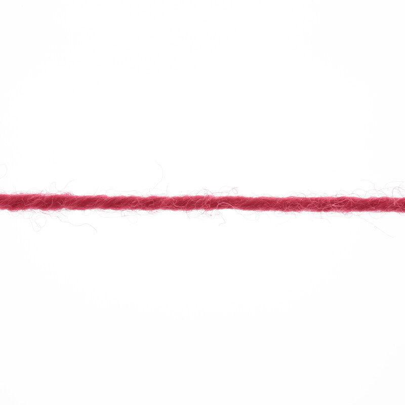 Lang Yarns Merino 150 Yarn, 150m / 50g – Hot Red (0160), yarn strand