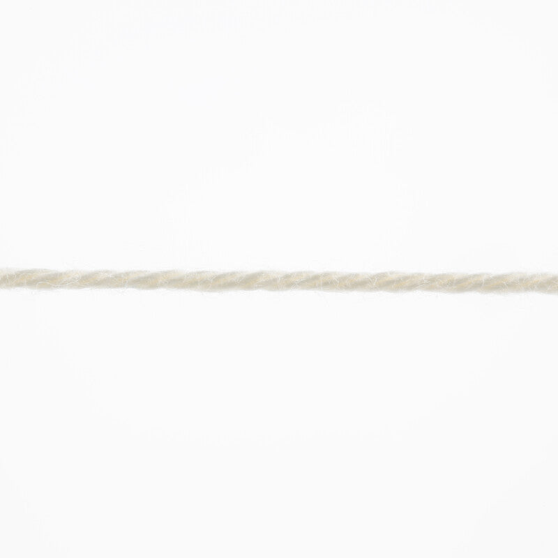 Lang Yarns Schulgarn 10/4 – 100% cotton yarn, 50g/160m – Egg White (0002) – yarn texture