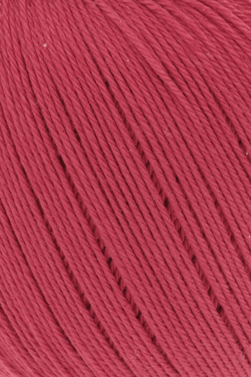 Lang Yarns Schulgarn 10/4 – 100% cotton yarn, 50g/160m – Red (0061) – detail