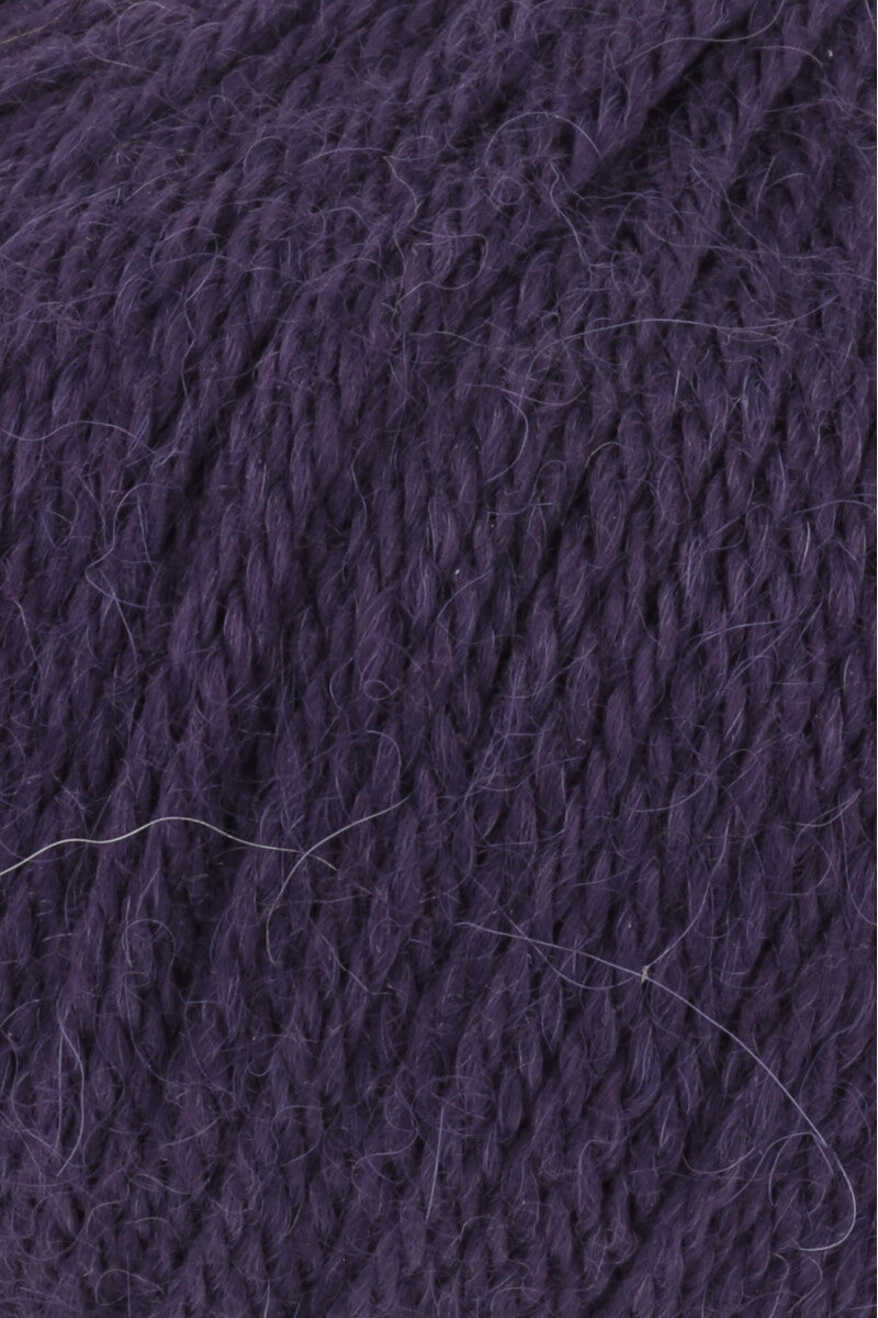 Lang Yarns Baby Alpaca Yarn, 170m / 50g – Viola (0080), yarn texture