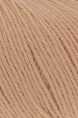 Lang Yarns Merino 200 Bébé Yarn, 203m / 50g – Salmon (0330), yarn texture