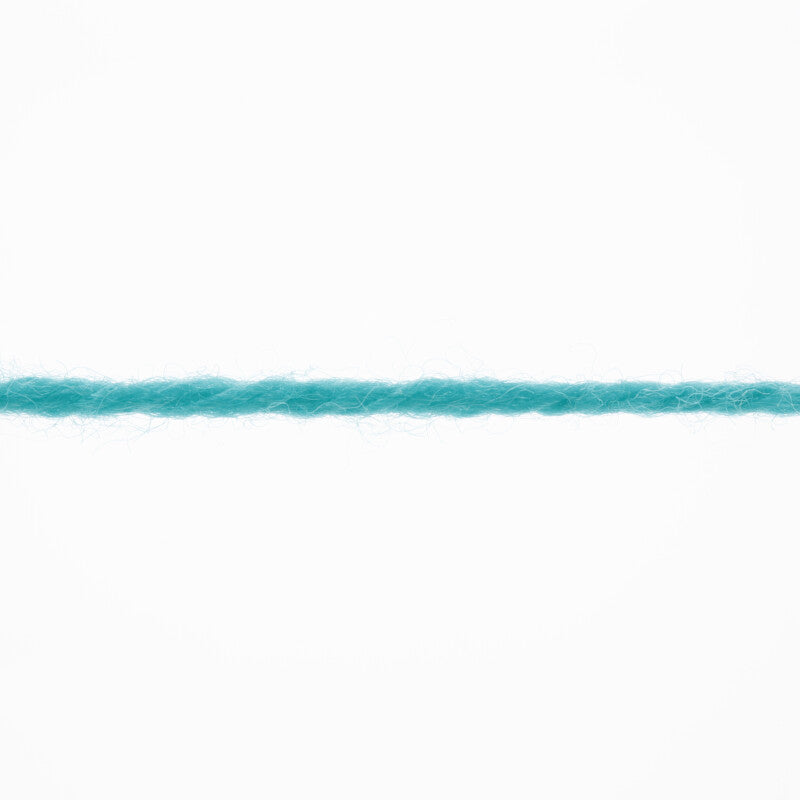 Lang Yarns Merino 200 Bébé Yarn, 203m / 50g – Aqua (0378), yarn strand