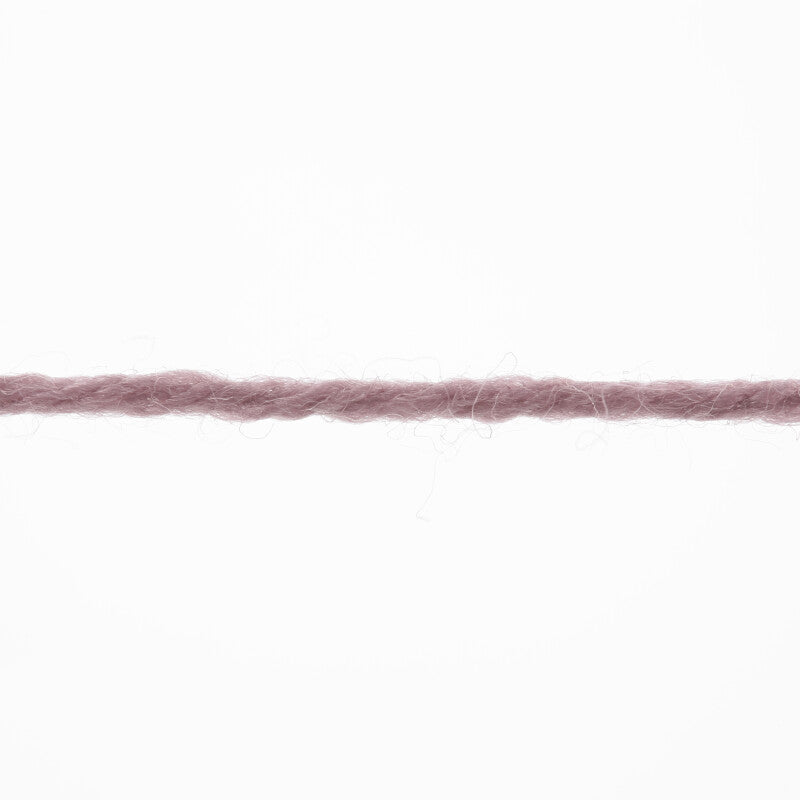 Lang Yarns Merino 200 Bébé Yarn, 203m / 50g – Dusky Pink (0448), yarn strand