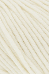 Lang Yarns Merino 50 – 100g / 90m – Offwhite (0094) – detail