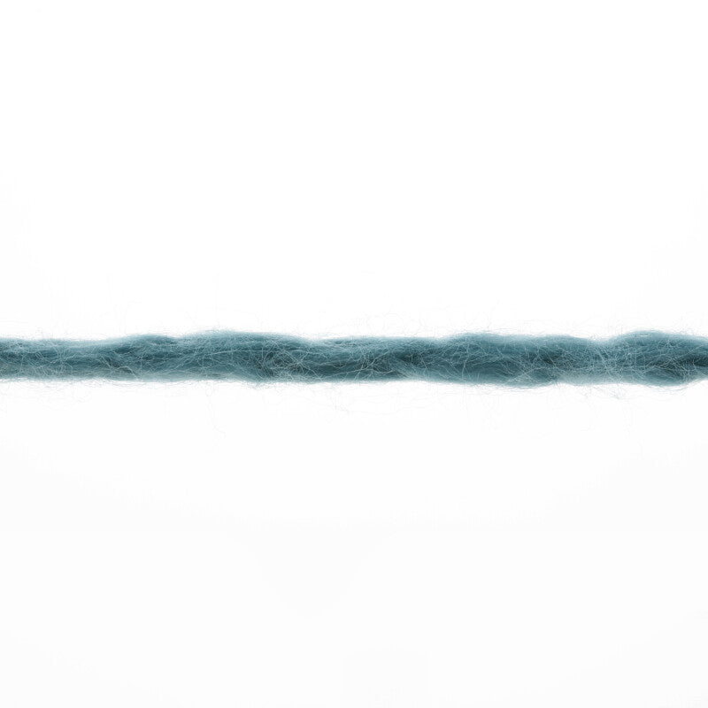 Lang Yarns Amira – 50g / 100m – Atlantic (0074) – yarn texture