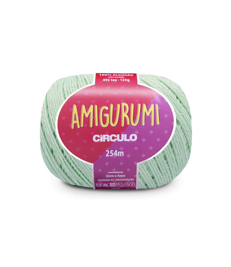 High-quality Circulo 100% Cotton Yarn for creative projects.