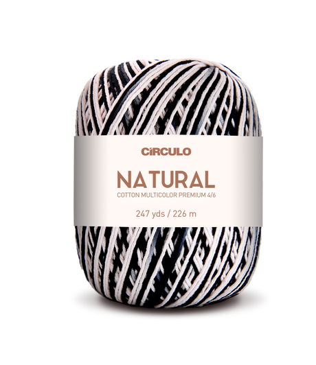 Crafting joy with Circulo Barroco Multicolor Yarn.