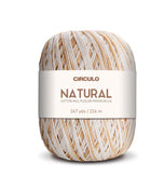 Yarn in creative arrangement - Circulo Barroco.